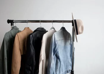 How Can a Minimalist Wardrobe Free Up Mental Energy for a Healthier, More Intentional Life?