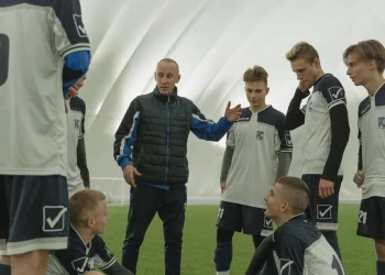 How Can Cognitive Defusion Help You Stop Over-Identifying with Your Thoughts and Live More Freely?